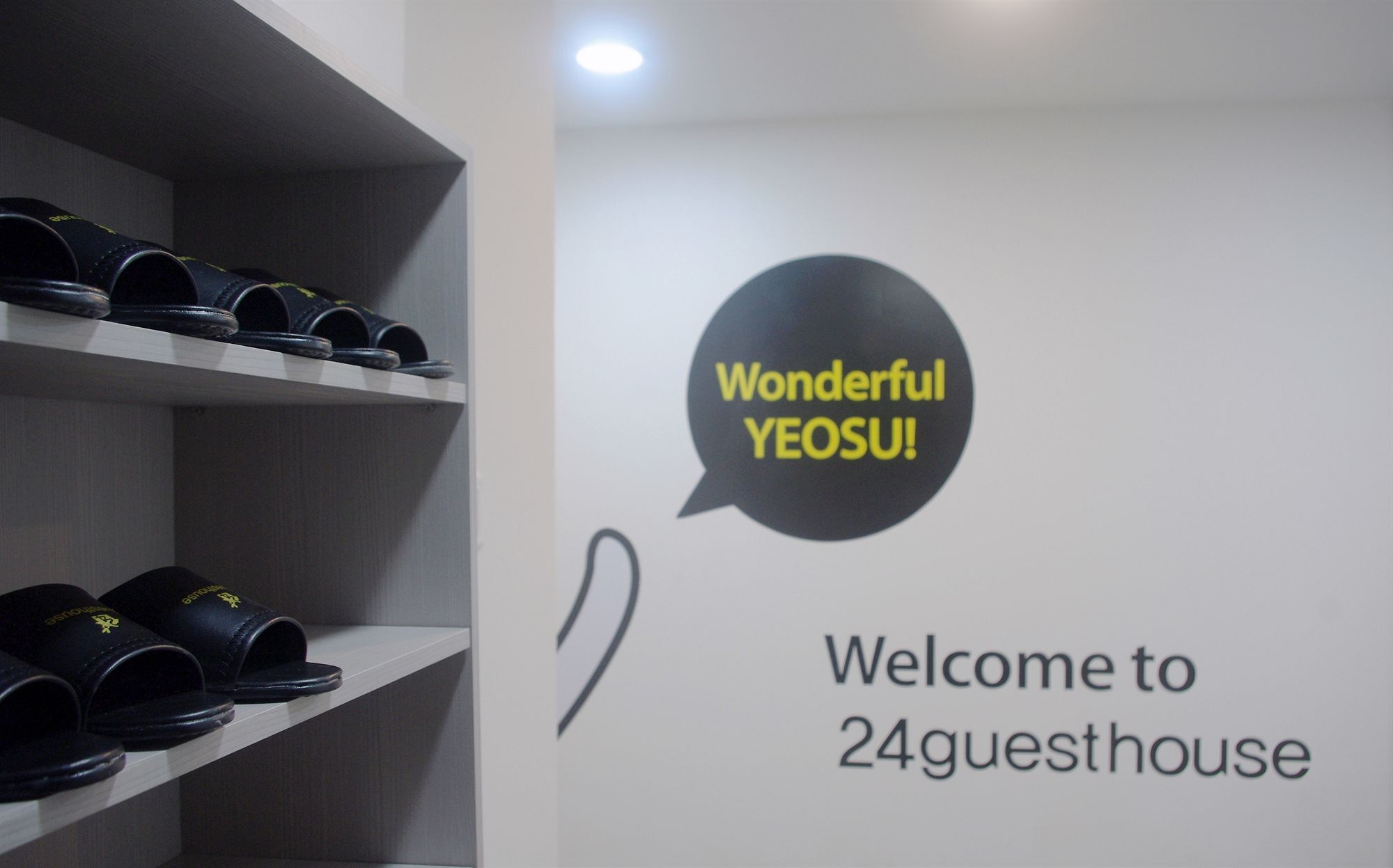 24 Guesthouse Yeosu Exterior photo